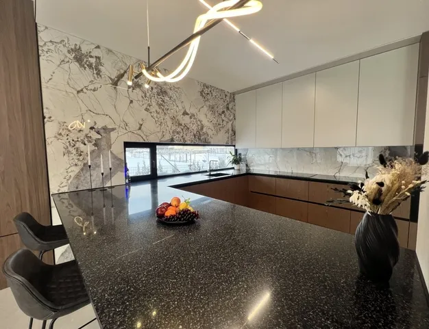 дом  в КП Новорижский, 19 км от МКАД