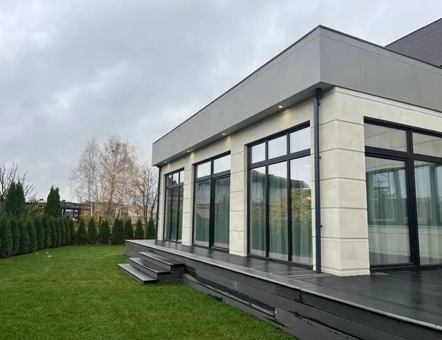 дом  в КП Новорижский, 19 км от МКАД