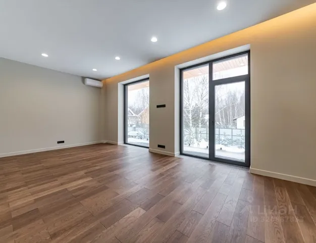 дом  в КП Новорижский, 19 км от МКАД