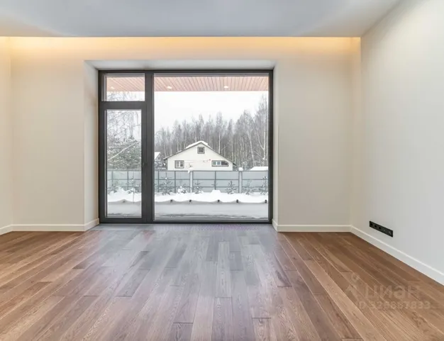 дом  в КП Новорижский, 19 км от МКАД