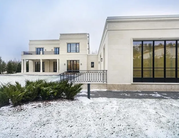 дом  в КП Ромашково 21, 5 км от МКАД