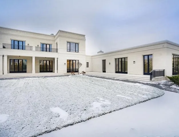 дом  в КП Ромашково 21, 5 км от МКАД