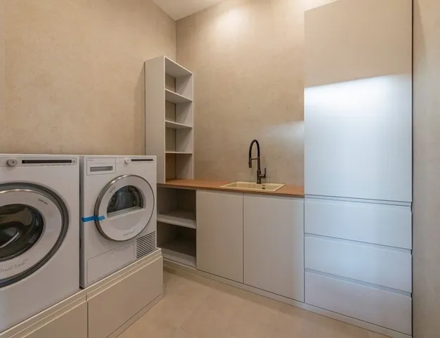 дом  в КП Павловы Озера, 14 км от МКАД