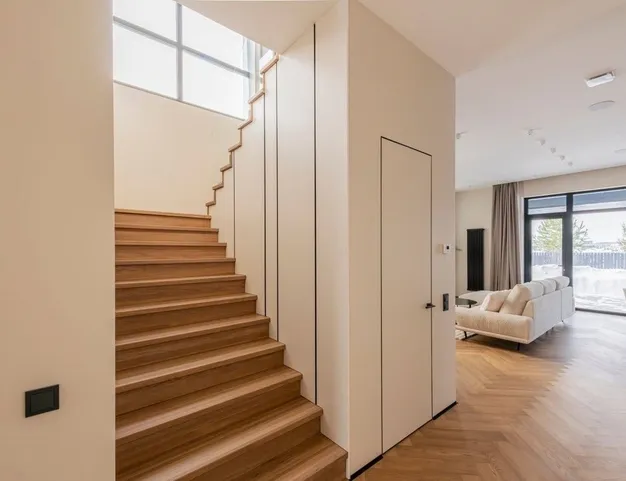 дом  в КП Павловы Озера, 14 км от МКАД