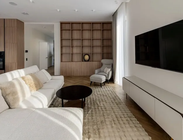 дом  в КП Павловы Озера, 14 км от МКАД