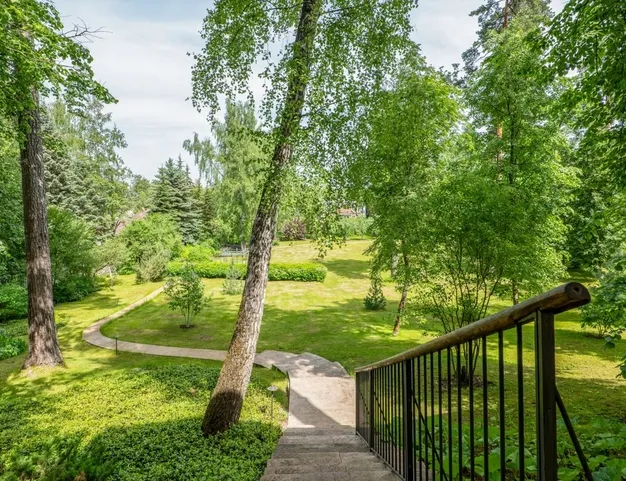 участок  в КП Жуковка, 9 км от МКАД