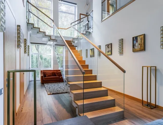 дом  в КП Монтевиль, 23 км от МКАД