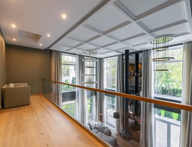 дом  в КП Монтевиль, 23 км от МКАД