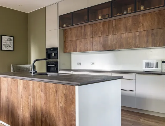 дом  в КП Монтевиль, 23 км от МКАД