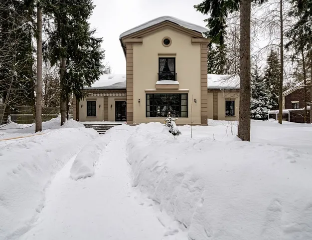 дом  в КП Новая Рожновка, 15 км от МКАД