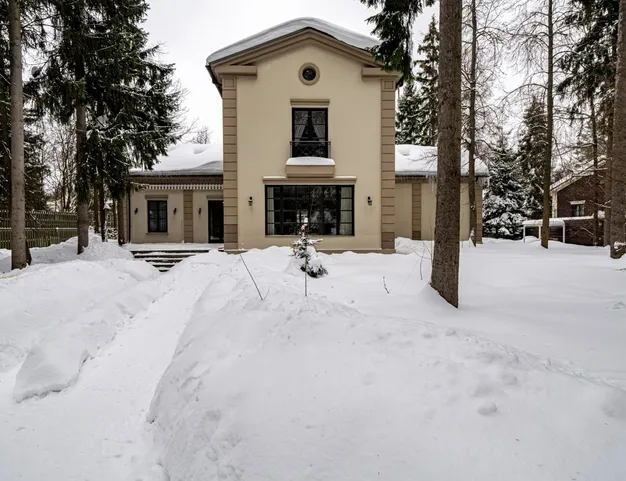 дом  в КП Новая Рожновка, 15 км от МКАД