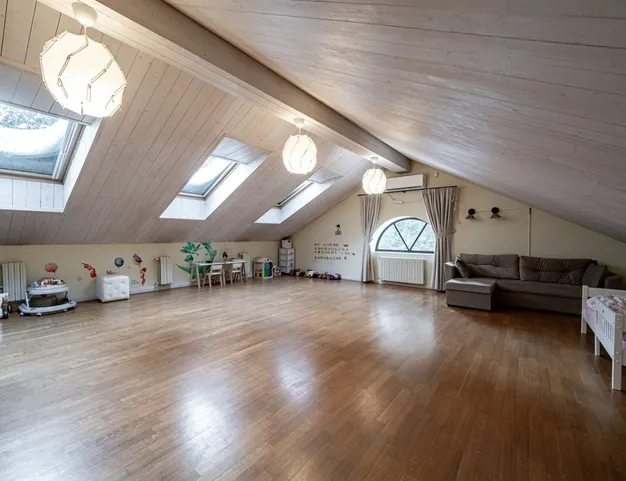 дом  в КП Новая Рожновка, 15 км от МКАД