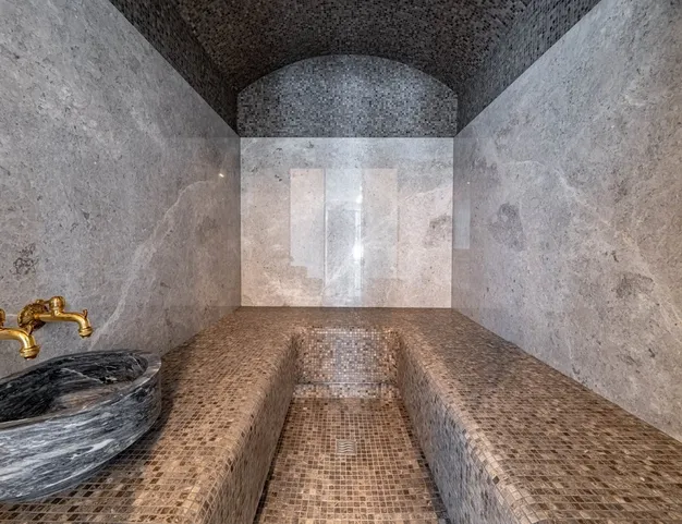 дом  в КП Монтевиль, 23 км от МКАД