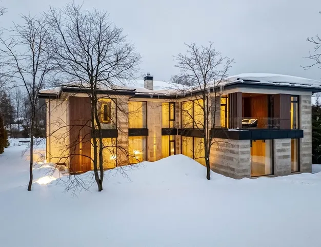 дом  в КП Монтевиль, 23 км от МКАД