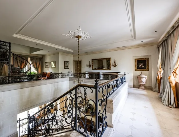 дом  в КП Жуковка, 9 км от МКАД