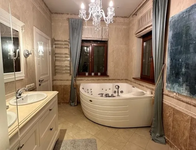 дом  в КП Довиль, 11 км от МКАД