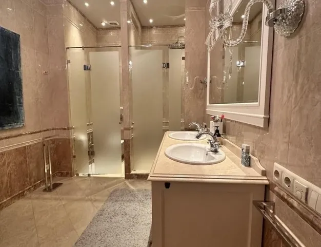 дом  в КП Довиль, 11 км от МКАД