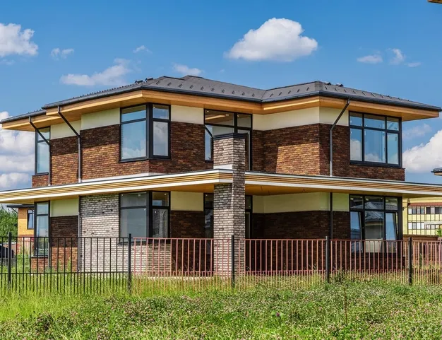 дом  в КП Павловы Озера, 14 км от МКАД