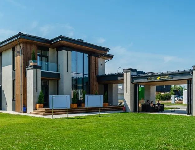 дом  в КП Павловы Озера, 14 км от МКАД