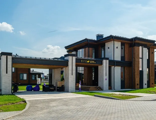 дом  в КП Павловы Озера, 14 км от МКАД