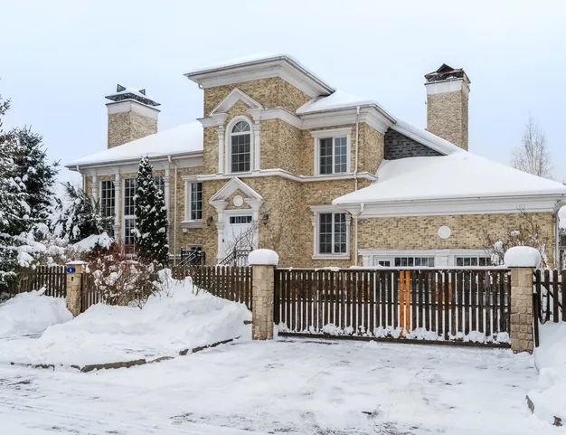 дом  в КП Павлово, 14 км от МКАД