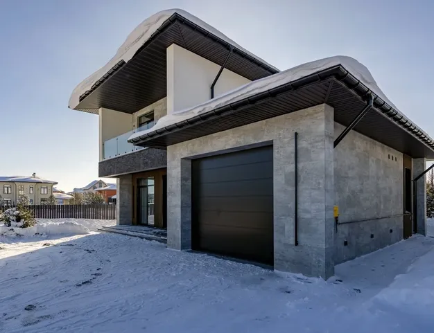 дом  в КП Павловы Озера, 14 км от МКАД