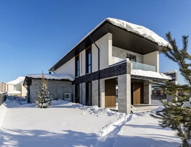 дом  в КП Павловы Озера, 14 км от МКАД