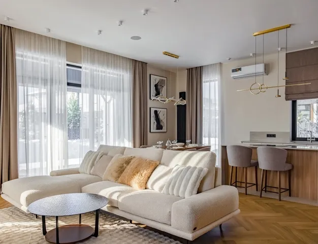 дом  в КП Павловы Озера, 14 км от МКАД