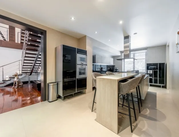 дом  в КП Тайм-1, 14 км от МКАД