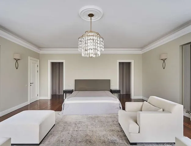 дом  в КП Резиденции Бенилюкс, 19 км от МКАД