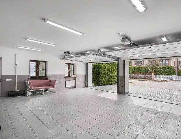 дом  в КП Резиденции Бенилюкс, 19 км от МКАД