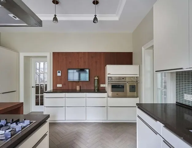 дом  в КП Резиденции Бенилюкс, 19 км от МКАД