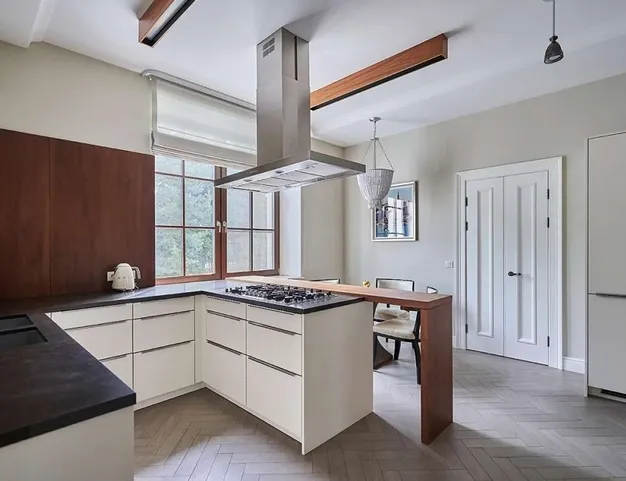 дом  в КП Резиденции Бенилюкс, 19 км от МКАД