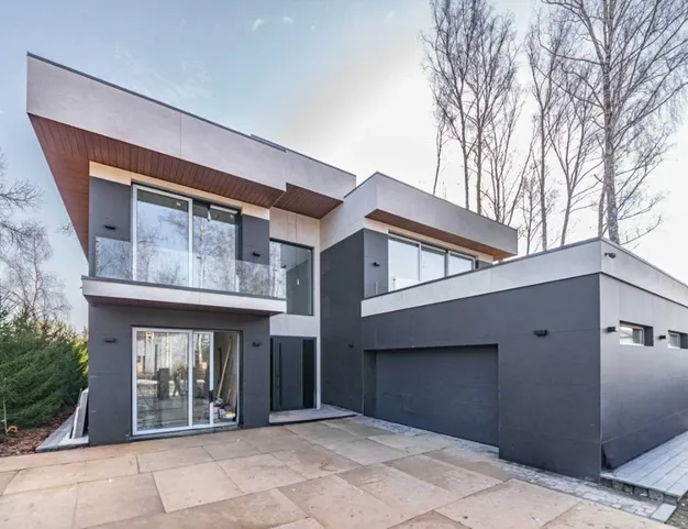 дом  в КП Монтевиль, 23 км от МКАД