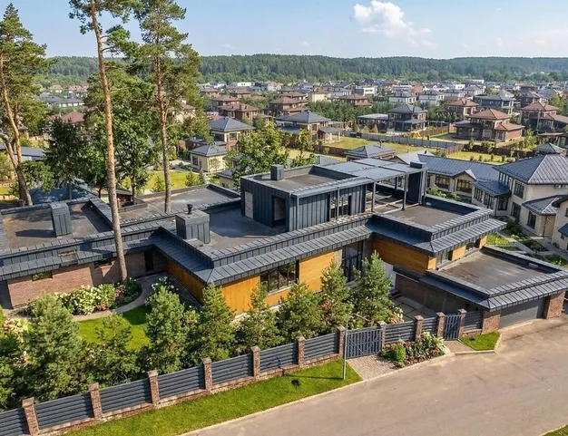 дом  в КП Подмосковные Просторы, 32 км от МКАД