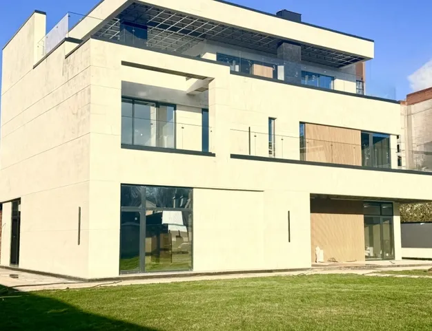 дом  в КП Прозорово, 13 км от МКАД