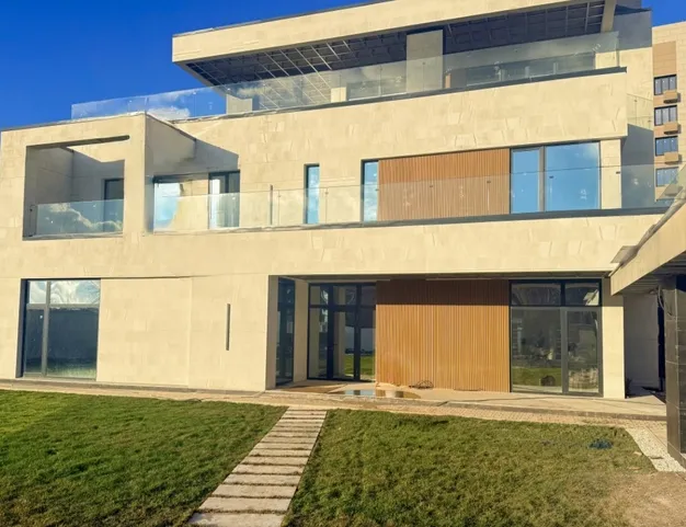 дом  в КП Прозорово, 13 км от МКАД