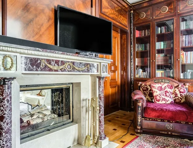 дом  в КП Береста, 2 км от МКАД