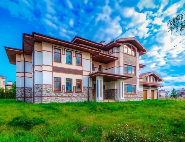 дом  в КП Монтевиль, 23 км от МКАД