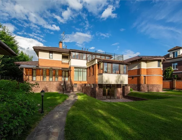 дом  в КП Барвиха-49, 7 км от МКАД