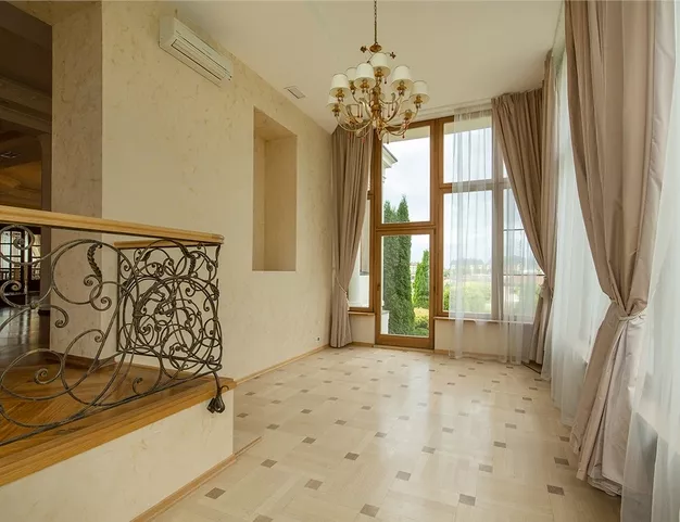 дом  в КП Монолит, 24 км от МКАД