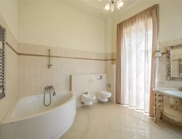 дом  в КП Монолит, 24 км от МКАД