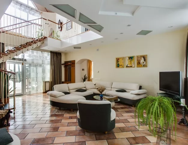 дом  в КП Шульгино, 7 км от МКАД