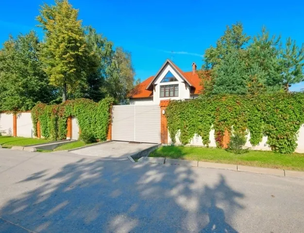 дом  в КП Шульгино, 7 км от МКАД