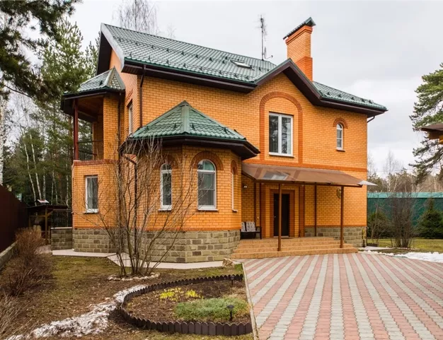 дом  в КП Пенаты, 15 км от МКАД