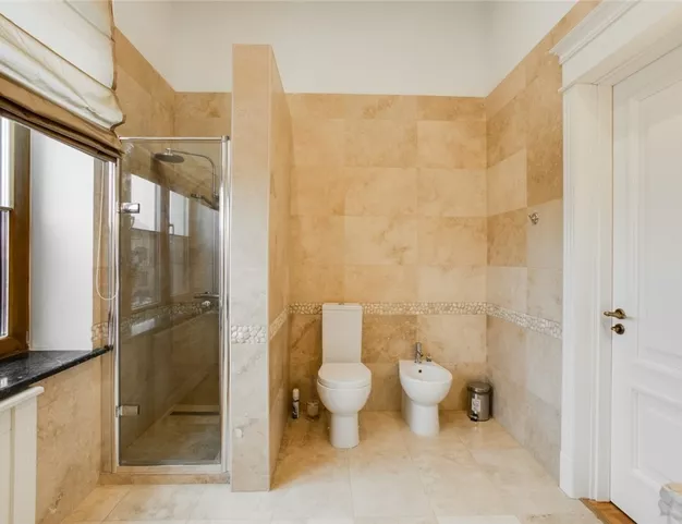 дом  в КП Новахово, 14 км от МКАД