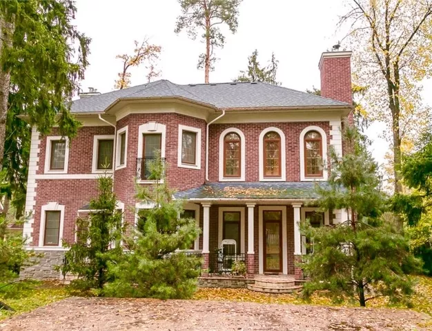 дом  в КП Николино, 23 км от МКАД