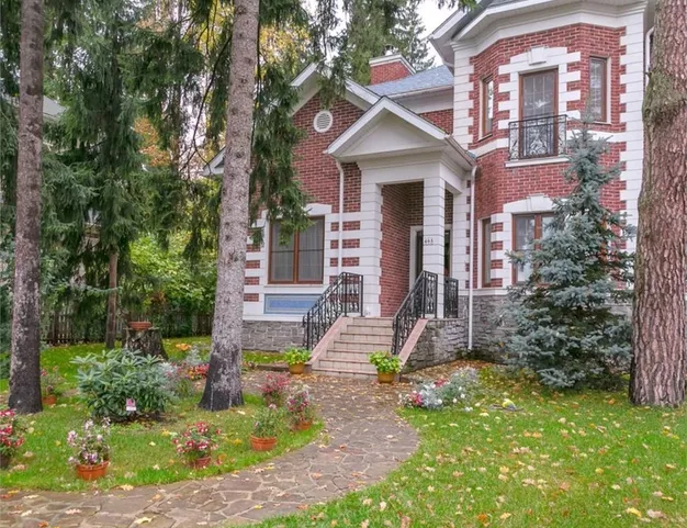 дом  в КП Николино, 23 км от МКАД