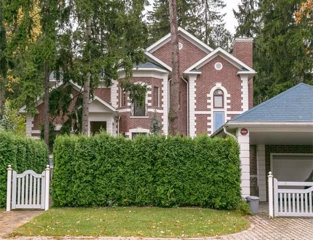 дом  в КП Николино, 23 км от МКАД