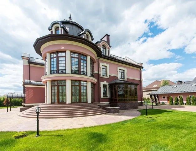 дом  в КП Береста, 2 км от МКАД